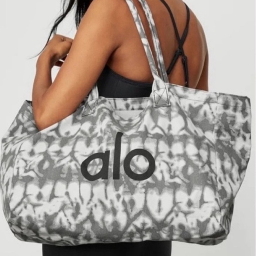 Alo Tie-Dye Canvas Tote Bag - Gray/White